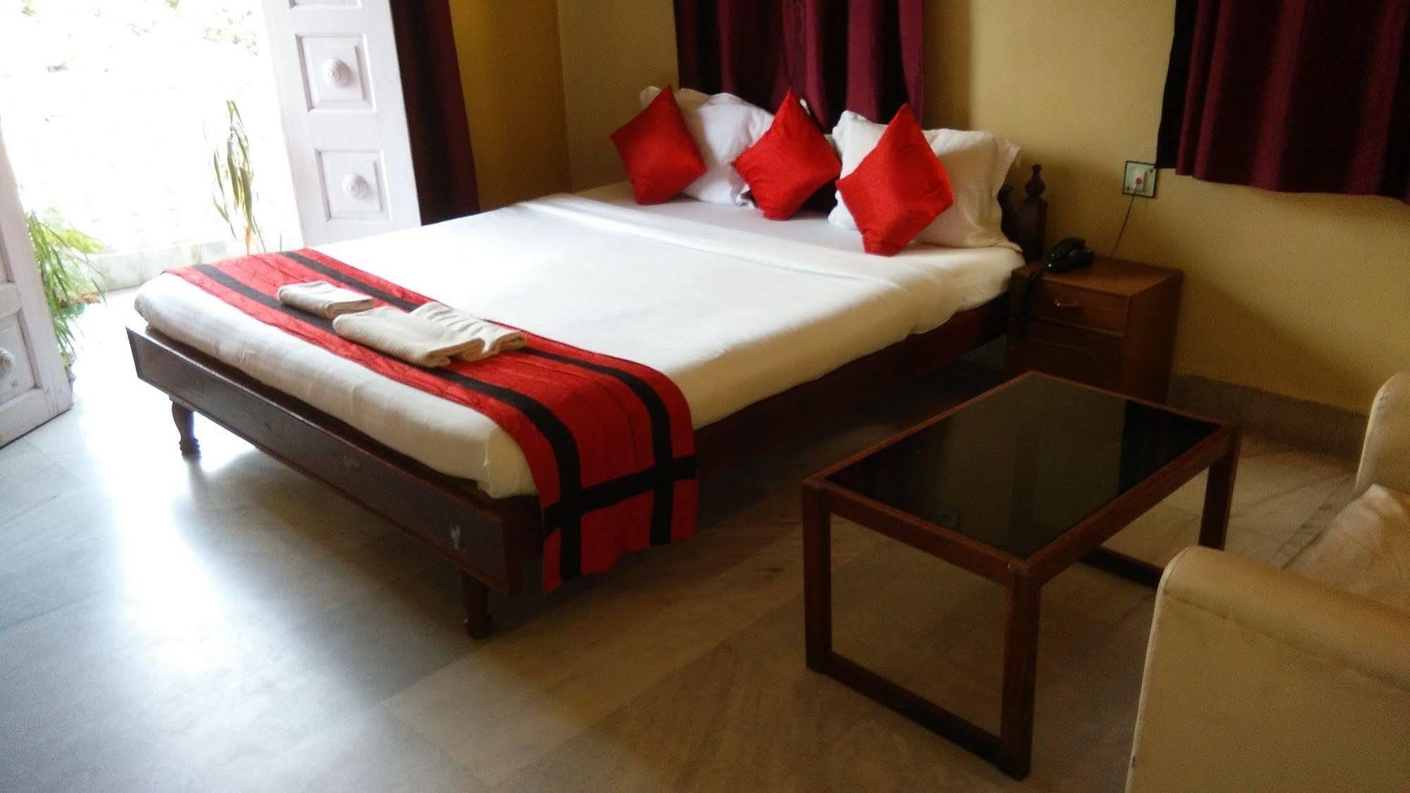 New White Palace Kolkata